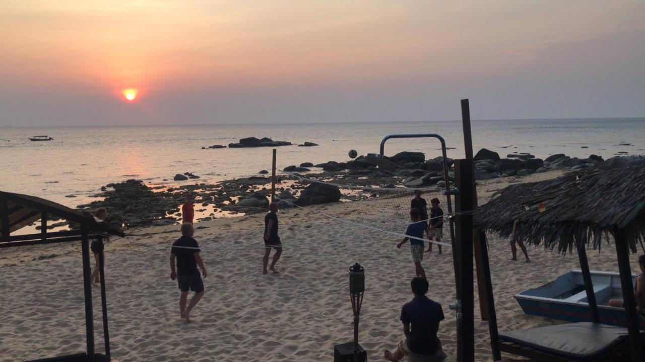 Melina Beach Resort Kampung Genting Екстер'єр фото